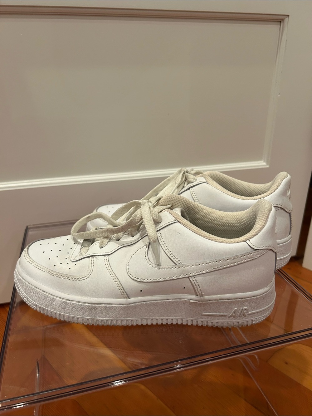 Nike Air Force 1 Low Triple White | Boys 6.5Y / Women’s 8
